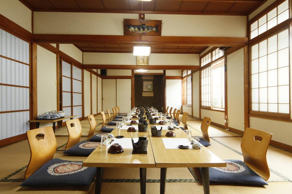 Bekkan Kawanatsu Hotel Shin'onsen ภายนอก รูปภาพ
